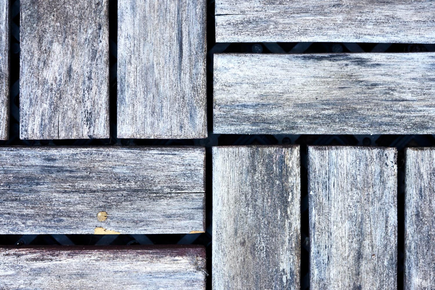 vergrijsd hout